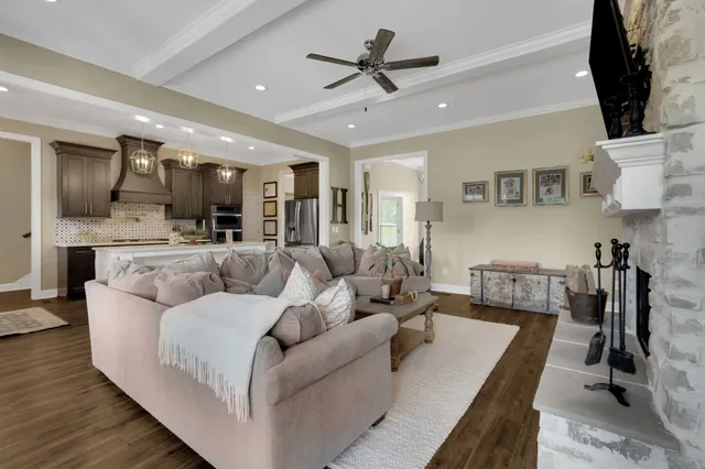 $1,499,900 | 69 Meadows Road, Hillsboro, TN 37342