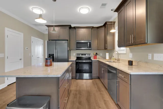 $1,499,900 | 69 Meadows Road, Hillsboro, TN 37342