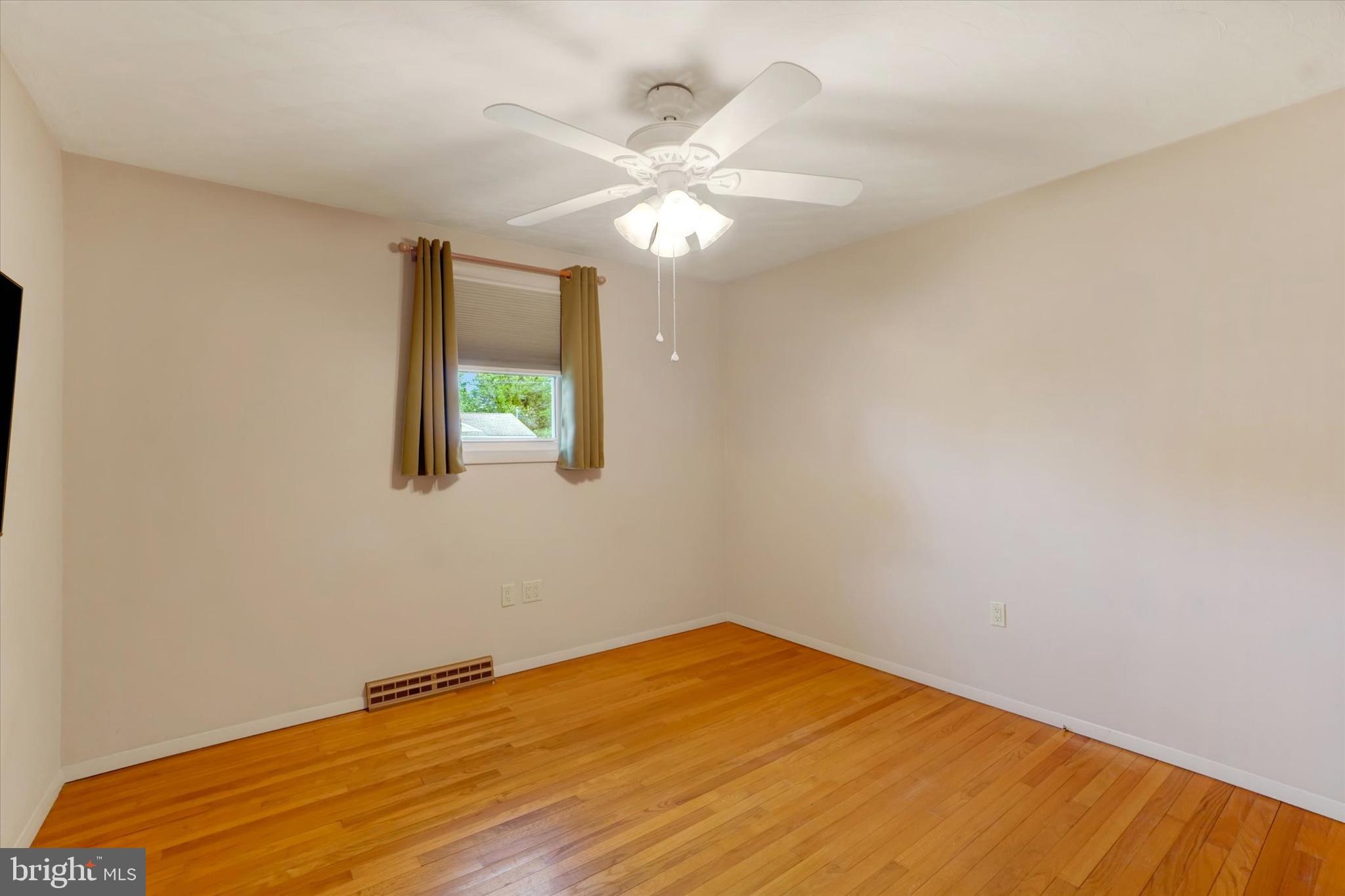 2238 Cedar Road York, PA 17408 - Photo 14 of 32