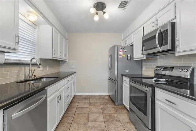 $320,000 | 3402 Hialeah Drive, Arlington, TX 76017