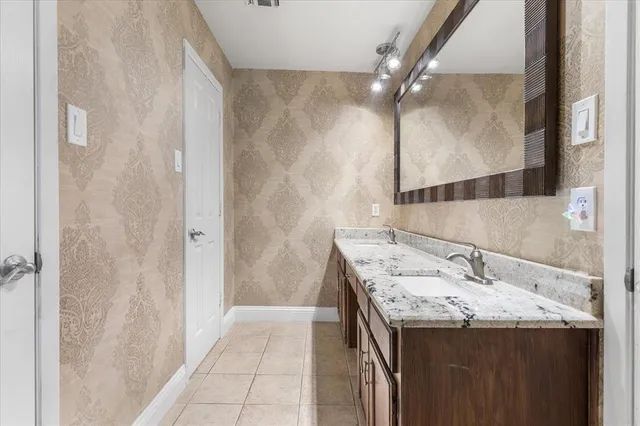 $320,000 | 3402 Hialeah Drive, Arlington, TX 76017