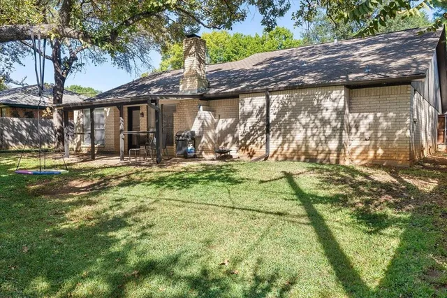 $320,000 | 3402 Hialeah Drive, Arlington, TX 76017