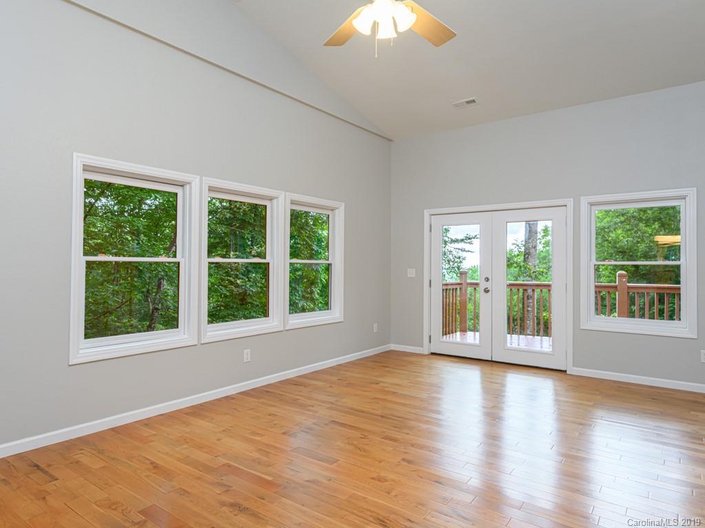 132 Hickory Forest Road Fairview, NC 28730 - Photo 14 of 35 Gallery Image 14