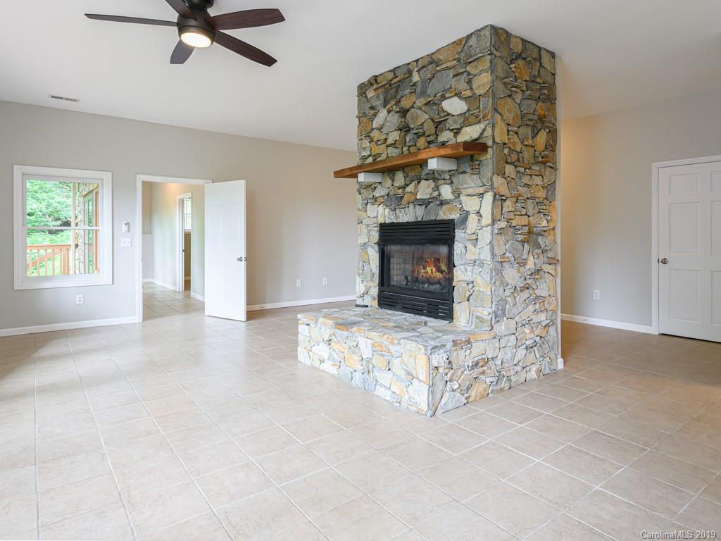132 Hickory Forest Road Fairview, NC 28730 - Photo 18 of 35 Gallery Image 18