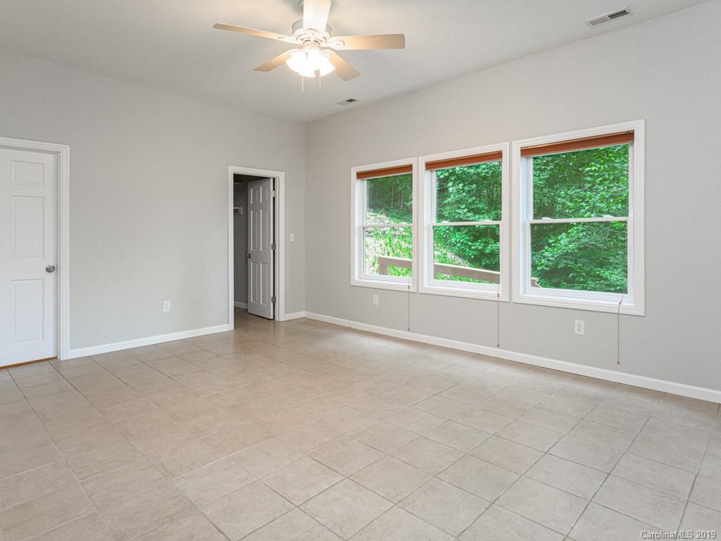 132 Hickory Forest Road Fairview, NC 28730 - Photo 19 of 35 Gallery Image 19