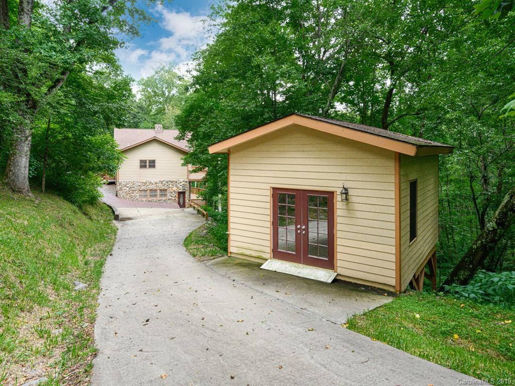 132 Hickory Forest Road Fairview, NC 28730 - Photo 34 of 35 Gallery Image 34