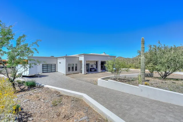 $10,000 | 5861 East Cloud Road, Cave Creek, AZ 85331