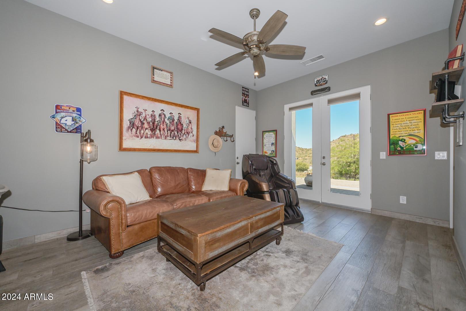 5861 East Cloud Road Cave Creek, AZ 85331 - Photo 41 of 48 Den2