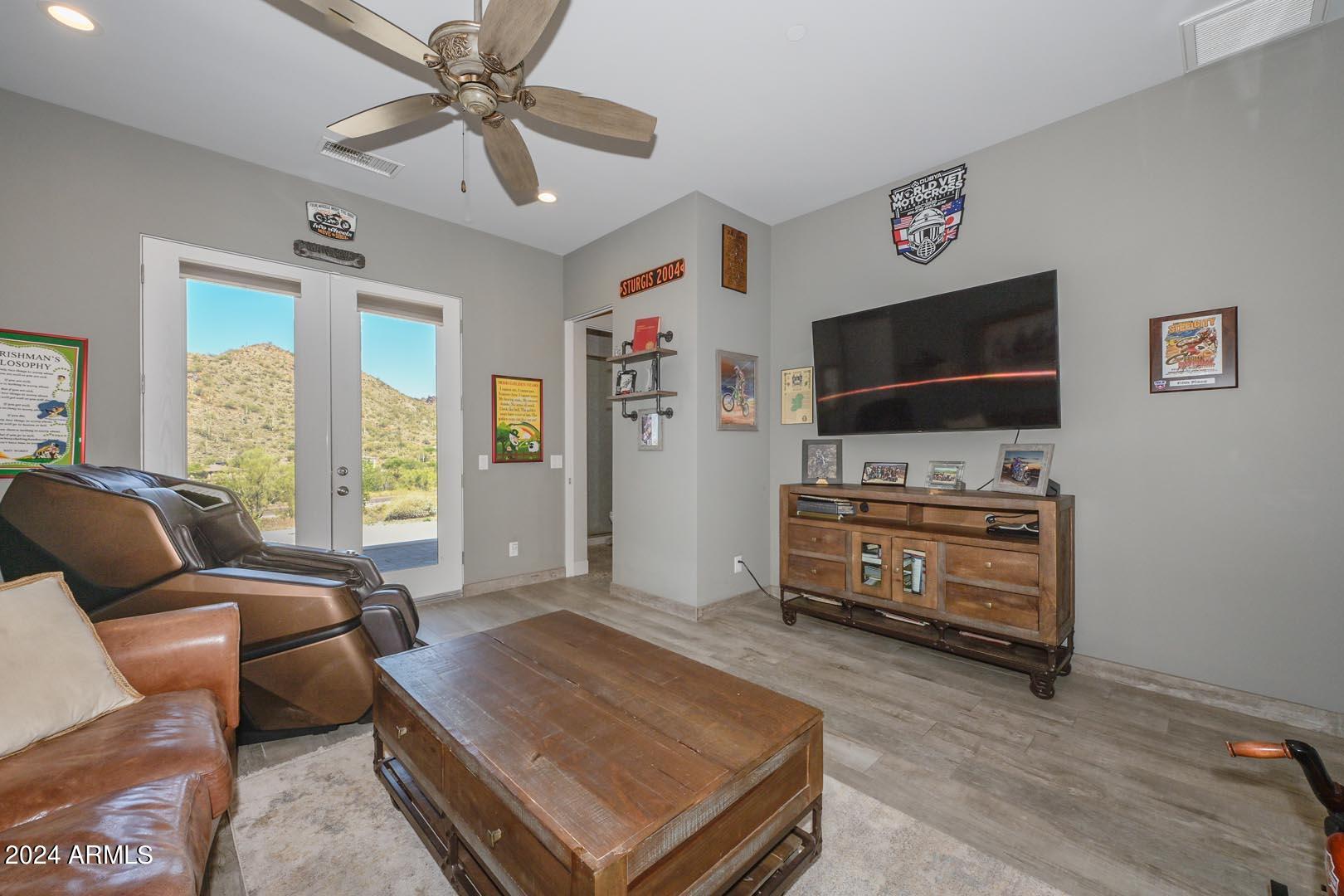 5861 East Cloud Road Cave Creek, AZ 85331 - Photo 42 of 48 Den