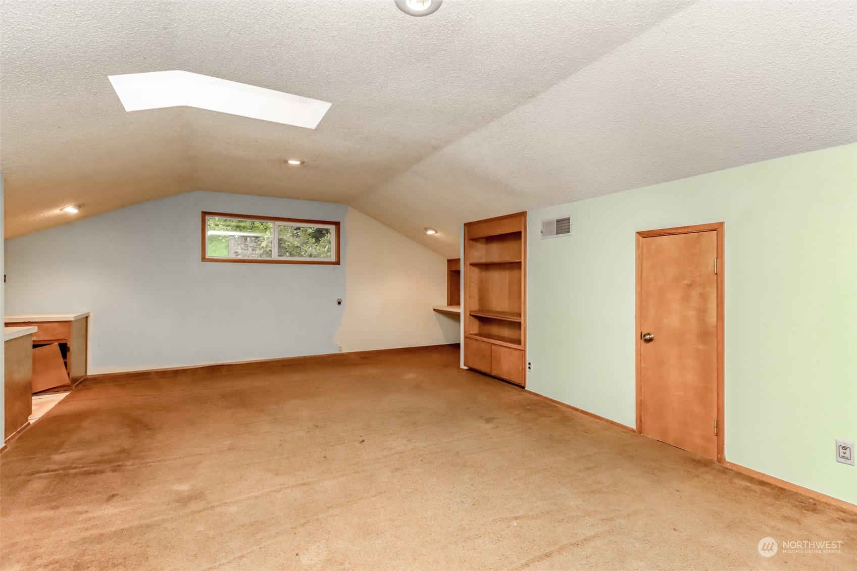 425 Ramsdell Street Fircrest, WA 98466 - Photo 23 of 39 a view of an empty room with closet