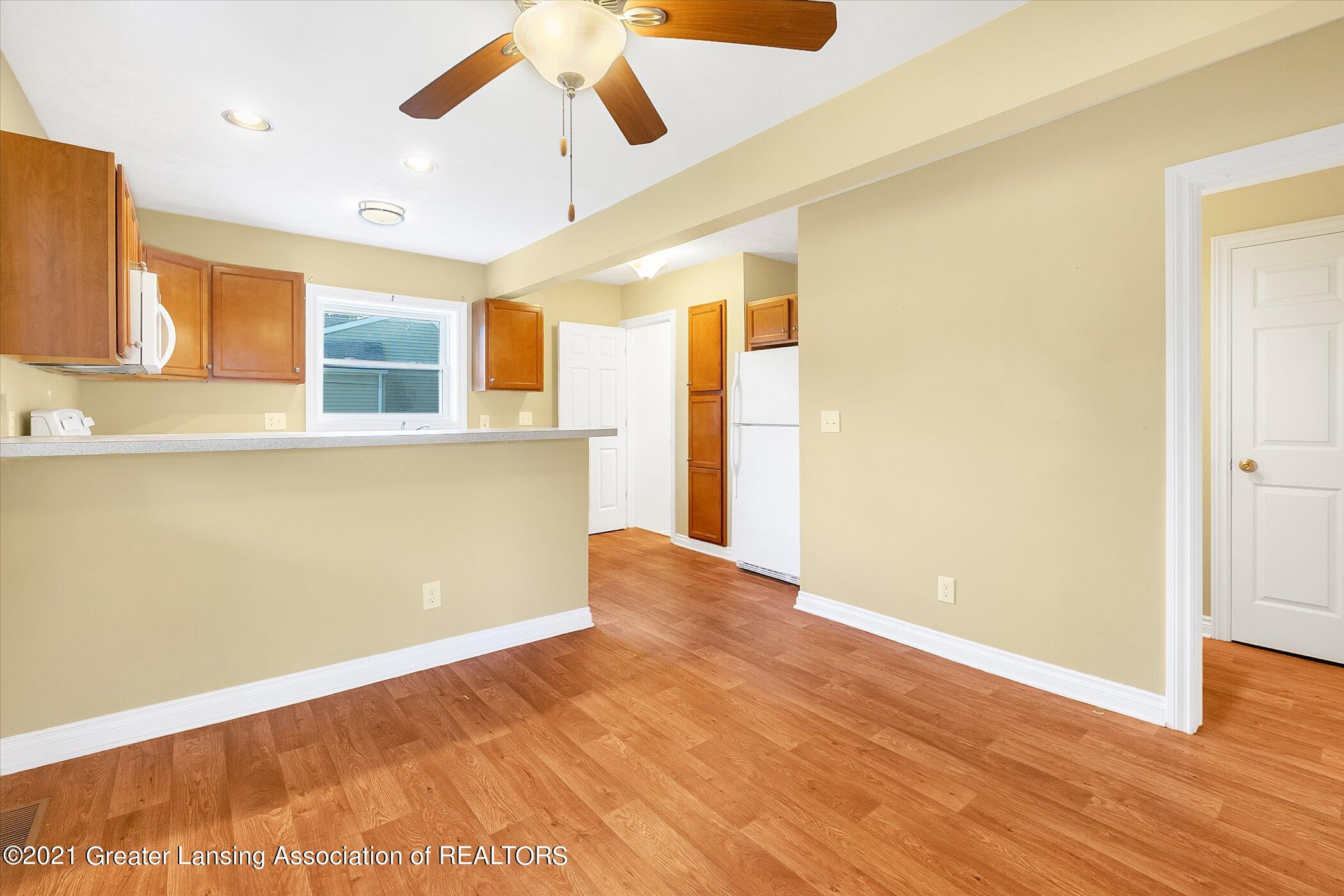 3325 West Holmes Road Lansing, MI 48911 - Photo 9 of 28 09-3325-W-Holmes-Rd-WindowStill-Real-Est