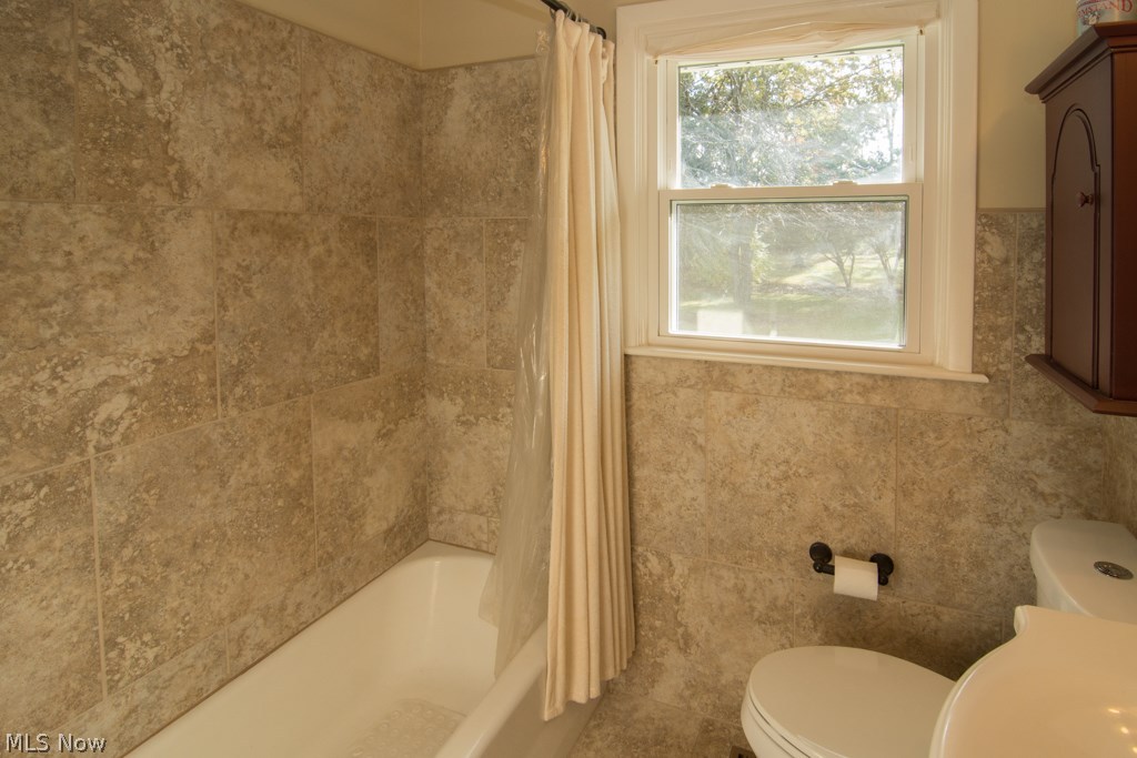 5705 Herbert Road Canfield, OH 44406 - Photo 9 of 24 Gallery Image 9
