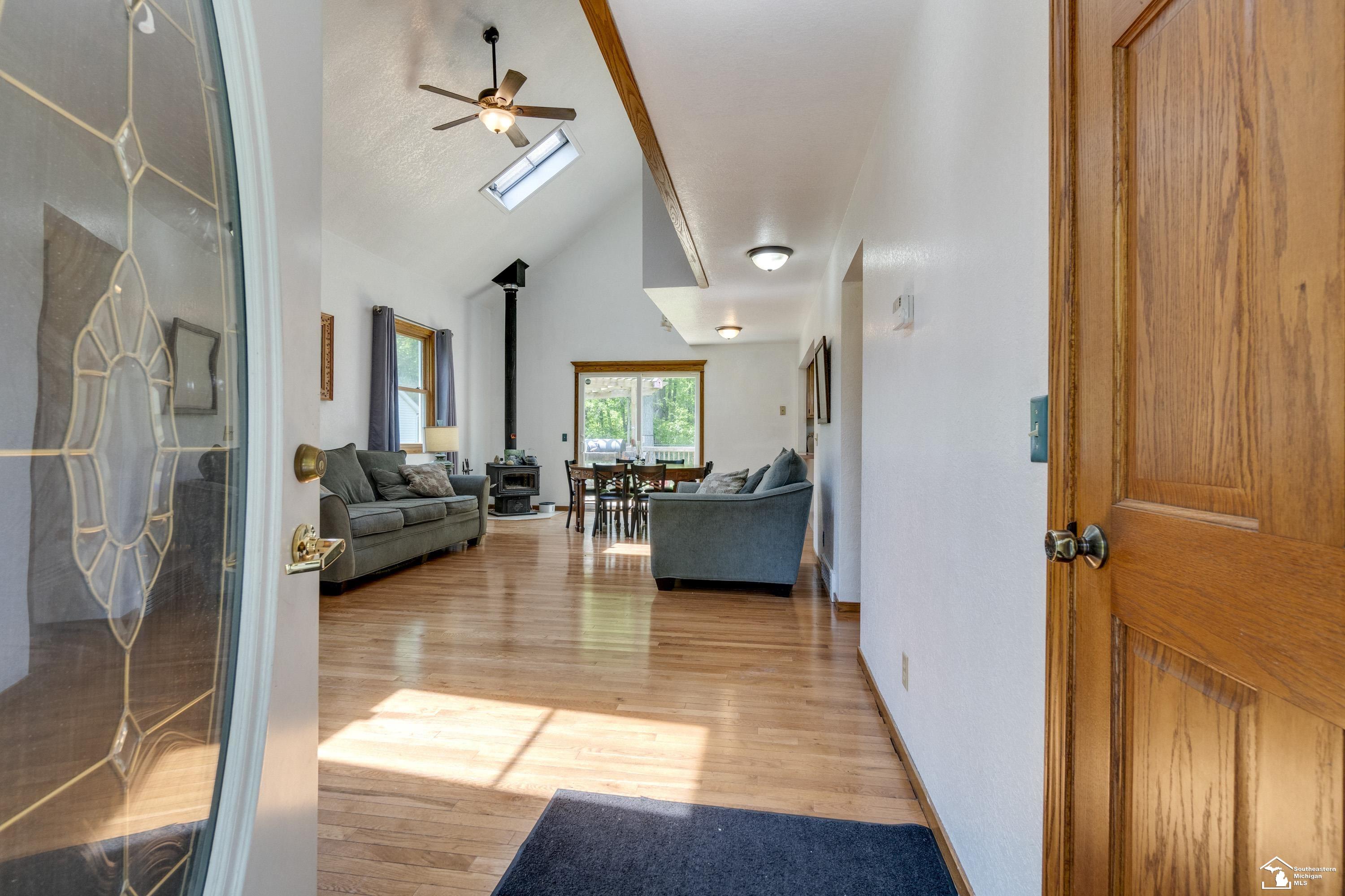 8061 Wiseman Road Lambertville, MI 48144 - Photo 5 of 46
