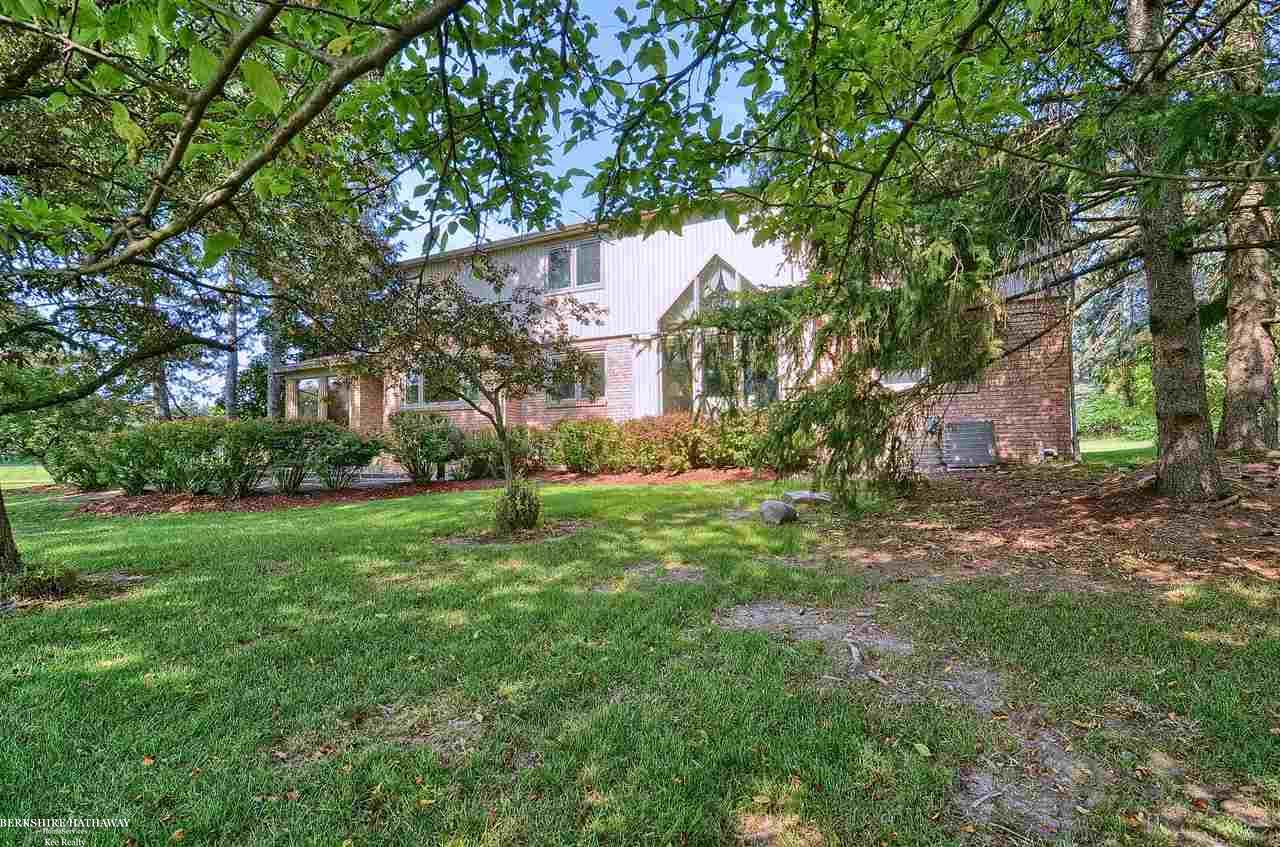 1800 North Adams Road Rochester Hills, MI 48306 - Photo 37 of 43