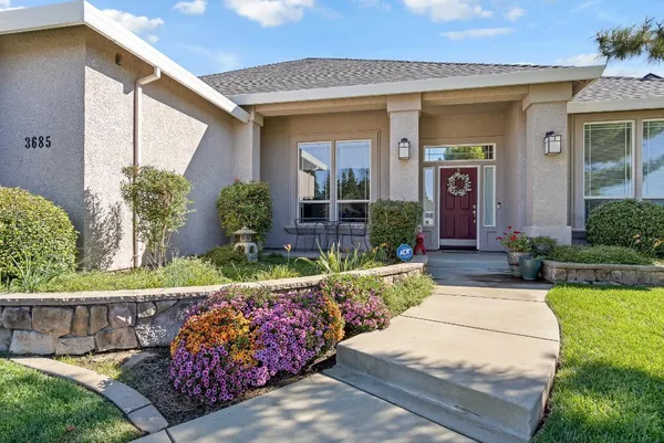 $690,000 | 3685 Wimbledon Drive, Redding, CA 96002