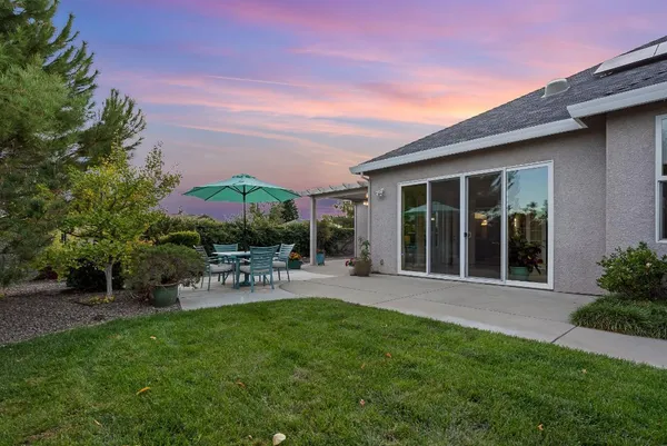 $690,000 | 3685 Wimbledon Drive, Redding, CA 96002