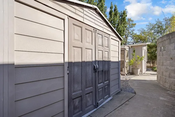 $690,000 | 3685 Wimbledon Drive, Redding, CA 96002