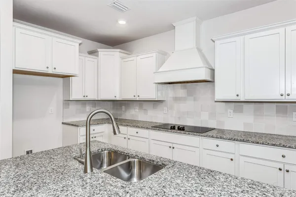 $3,200 | 3285 Southwind Drive, Gulf Breeze, FL 32563