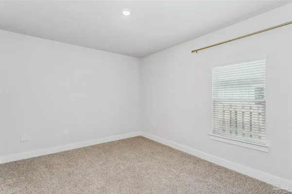 $3,200 | 3285 Southwind Drive, Gulf Breeze, FL 32563