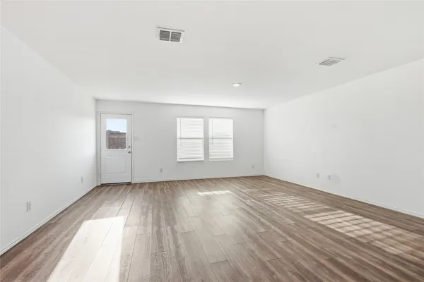 $2,500 | 324 Buckeye Avenue, Princeton, TX 75407