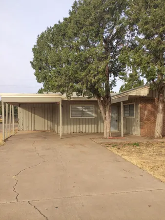 $700 | 1802 Elkhart Avenue, Unit A, Lubbock, TX 79416