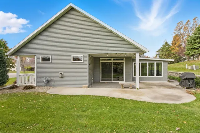 $430,000 | 1100 23rd Street Southeast, Willmar, MN 56201