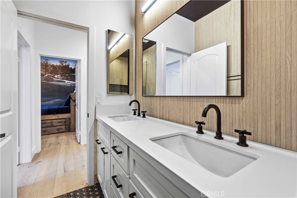 10 Copious Lane Ladera Ranch, CA 92694 - Photo 46 of 54 Secondary Bathroom