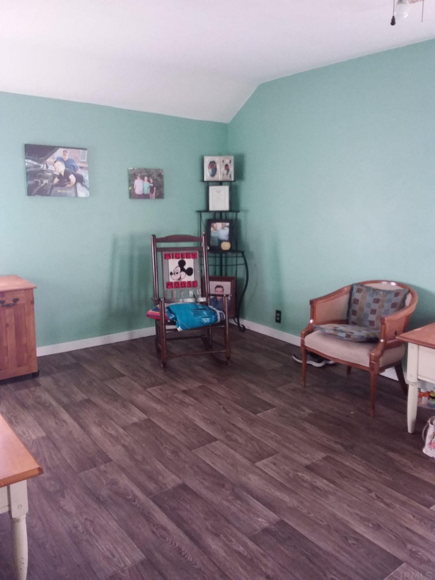 311 East Green Street Butler, IN 46721 - Photo 6 of 12