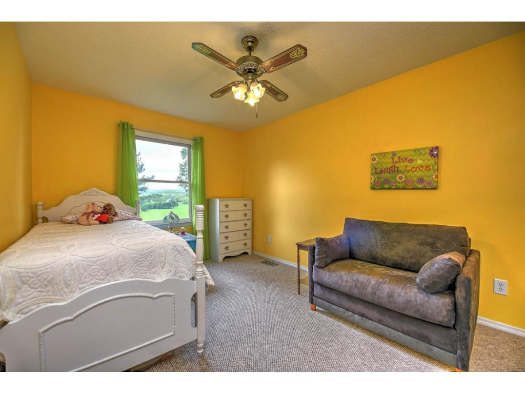 276 Berry Ridge Road Jonesborough, TN 37659 - Photo 18 of 36 Photo 18