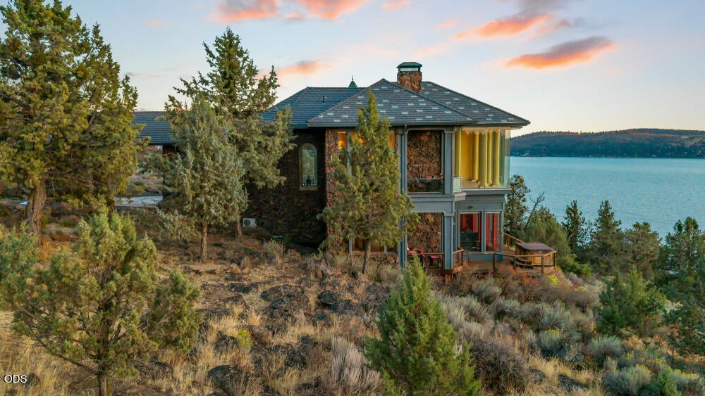 5120 Sunset Ridge Road Klamath Falls, OR 97601 - Photo 6 of 88 Gallery Image 6