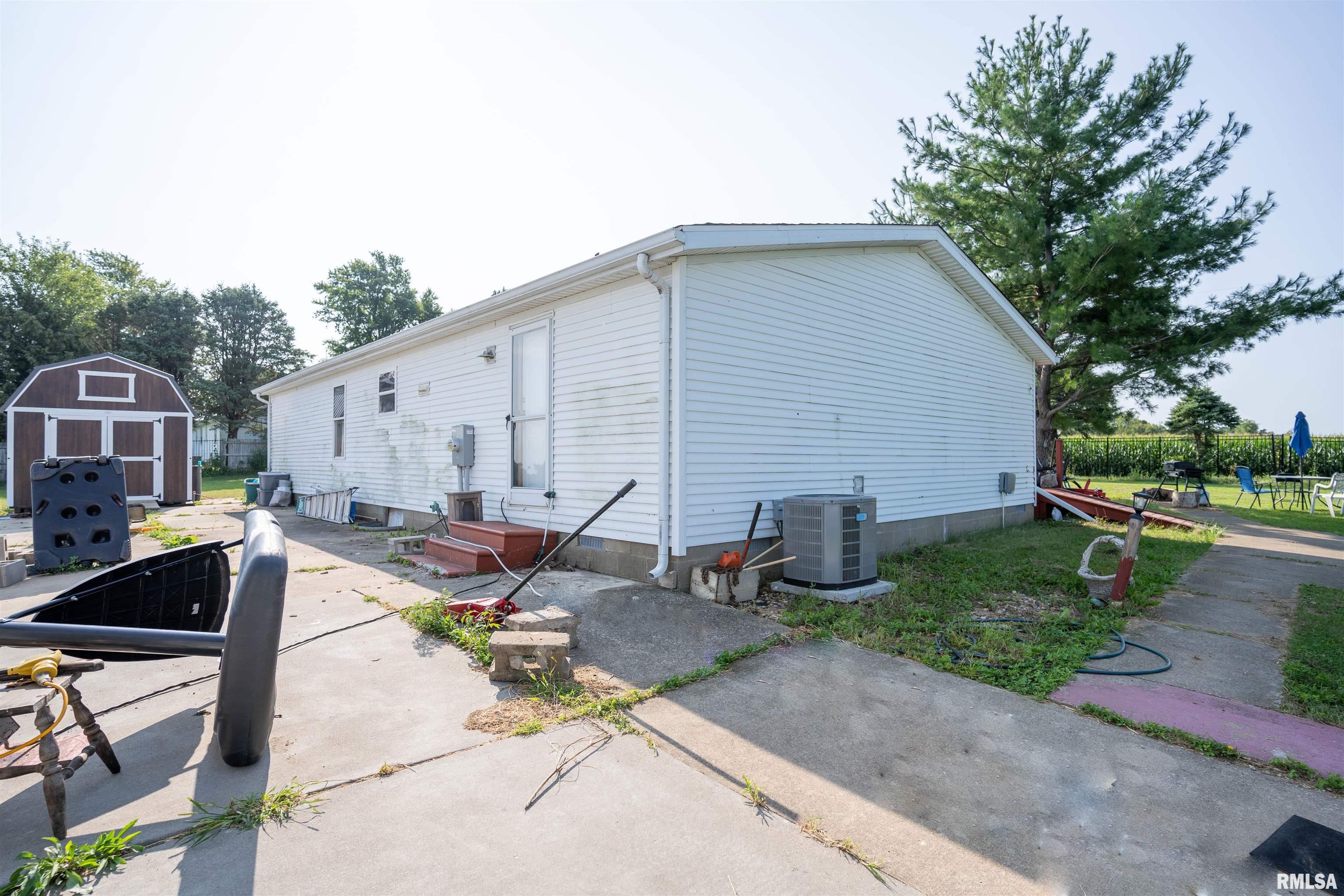 810 Black Partridge Road Metamora, IL 61548 - Photo 18 of 31 Gallery Image 18