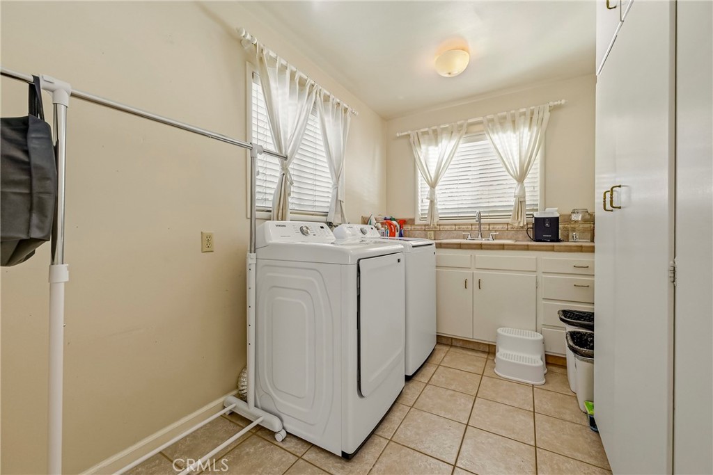6090 Country Club Place Merced, CA 95340 - Photo 35 of 67