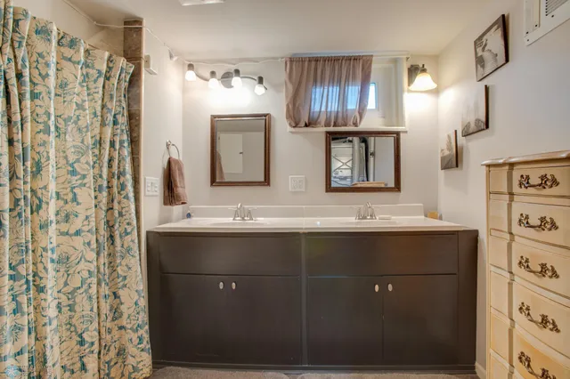 $215,000 | 407 15th Street North, Moorhead, MN 56560