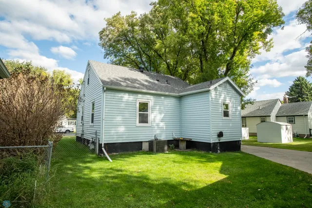 $215,000 | 407 15th Street North, Moorhead, MN 56560