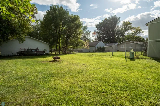 $215,000 | 407 15th Street North, Moorhead, MN 56560