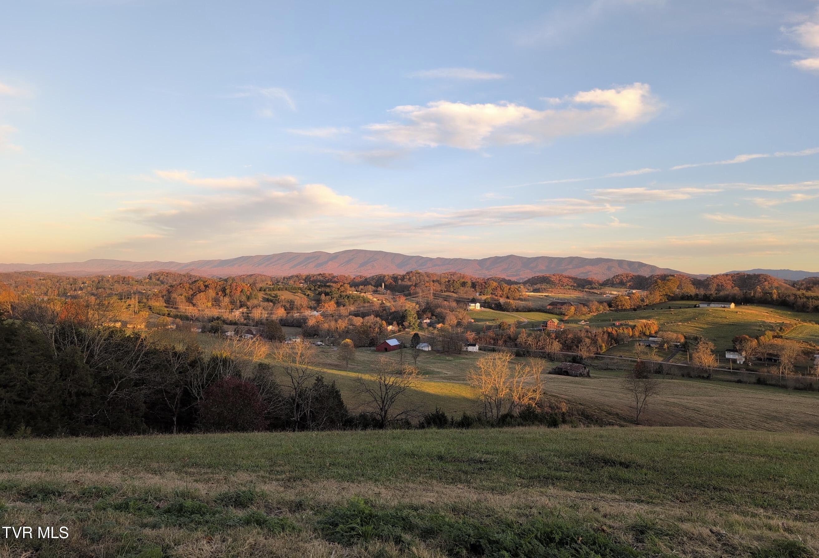 1578 Hunting Hill Road Bluff City, TN 37618 - Photo 2 of 20 IMG_0564