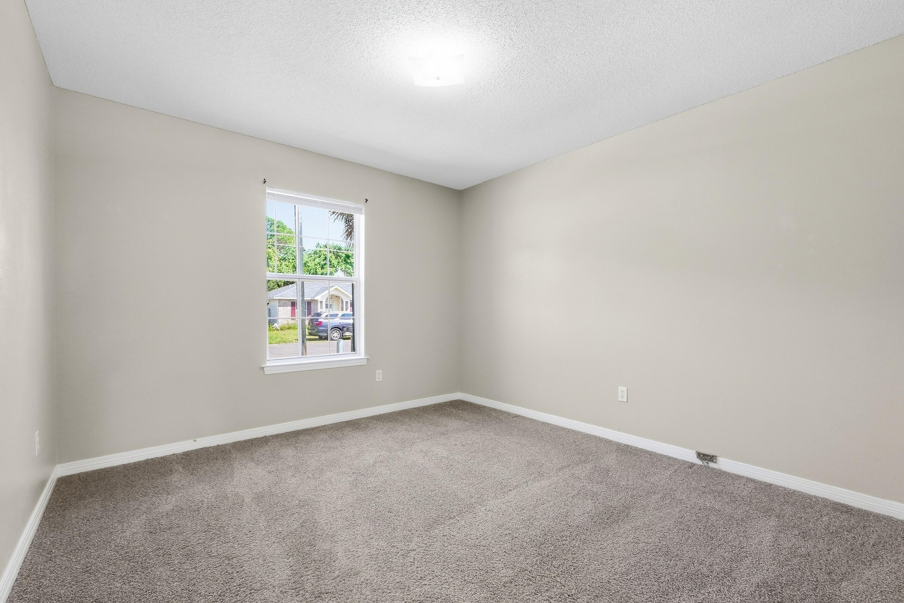 83 Stowe Road Mary Esther, FL 32569 - Photo 30 of 37 Bedroom 3