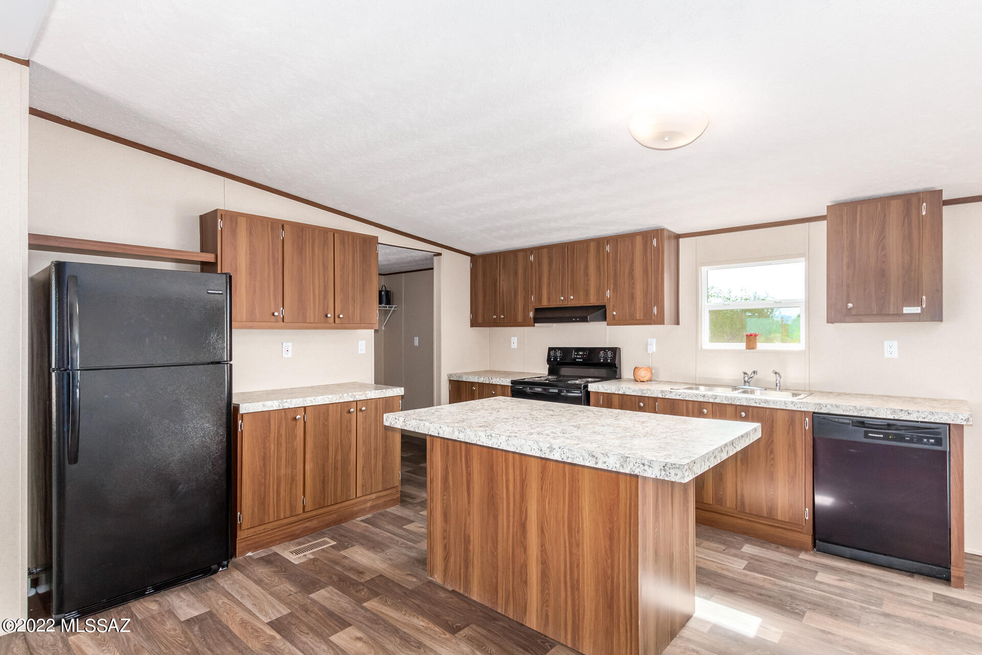 5190 West Elvado Road Tucson, AZ 85757 - Photo 8 of 42 Gallery Image 8