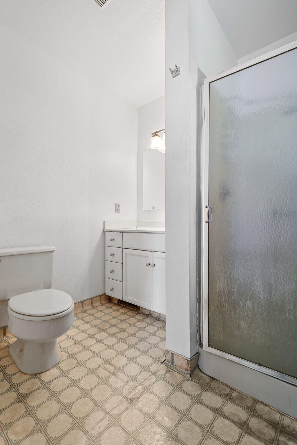 29376 Inwood Road Shingletown, CA 96088 - Photo 12 of 41 Bathroom 2