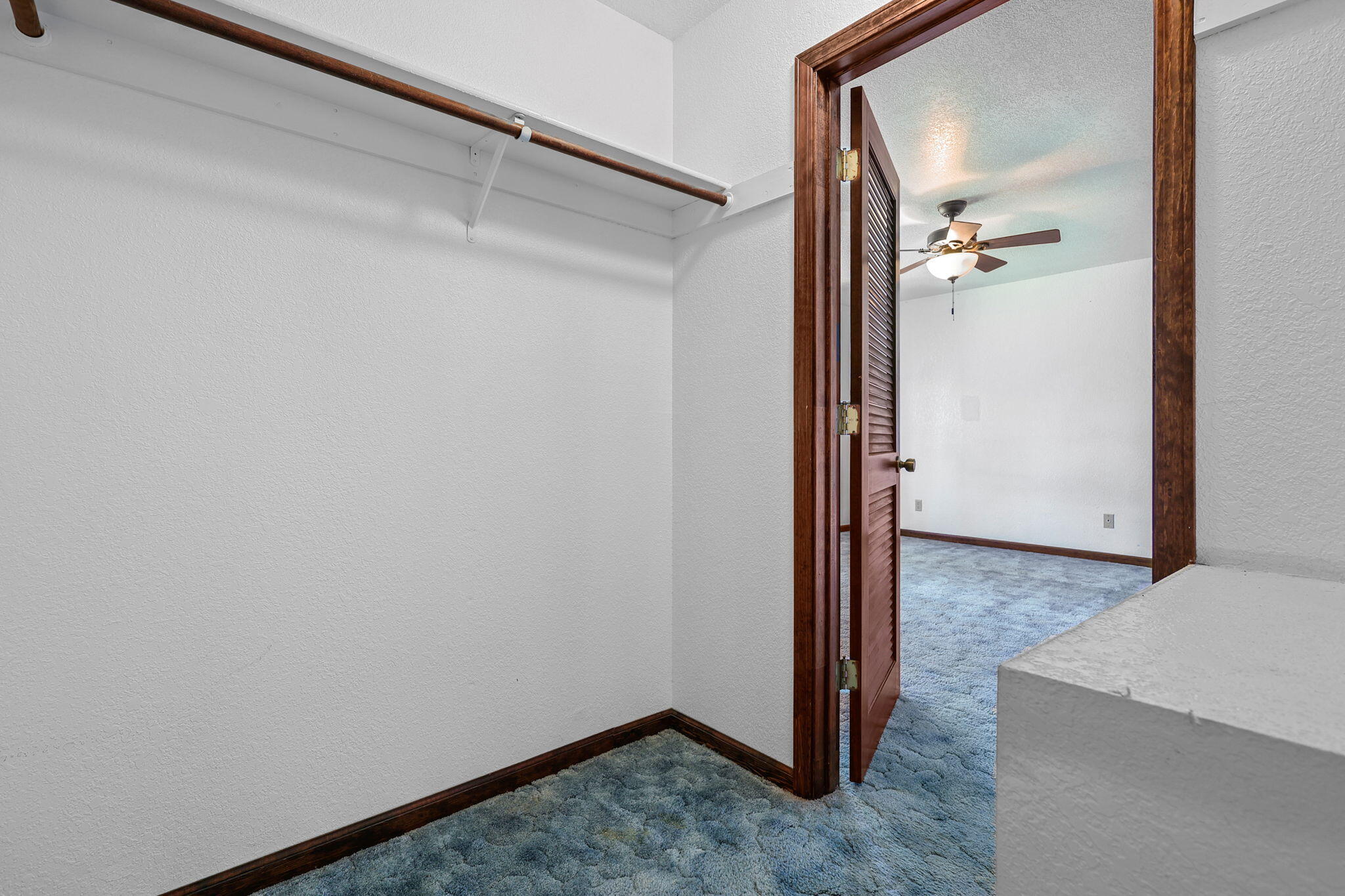 29376 Inwood Road Shingletown, CA 96088 - Photo 13 of 41 Walk-in Closet