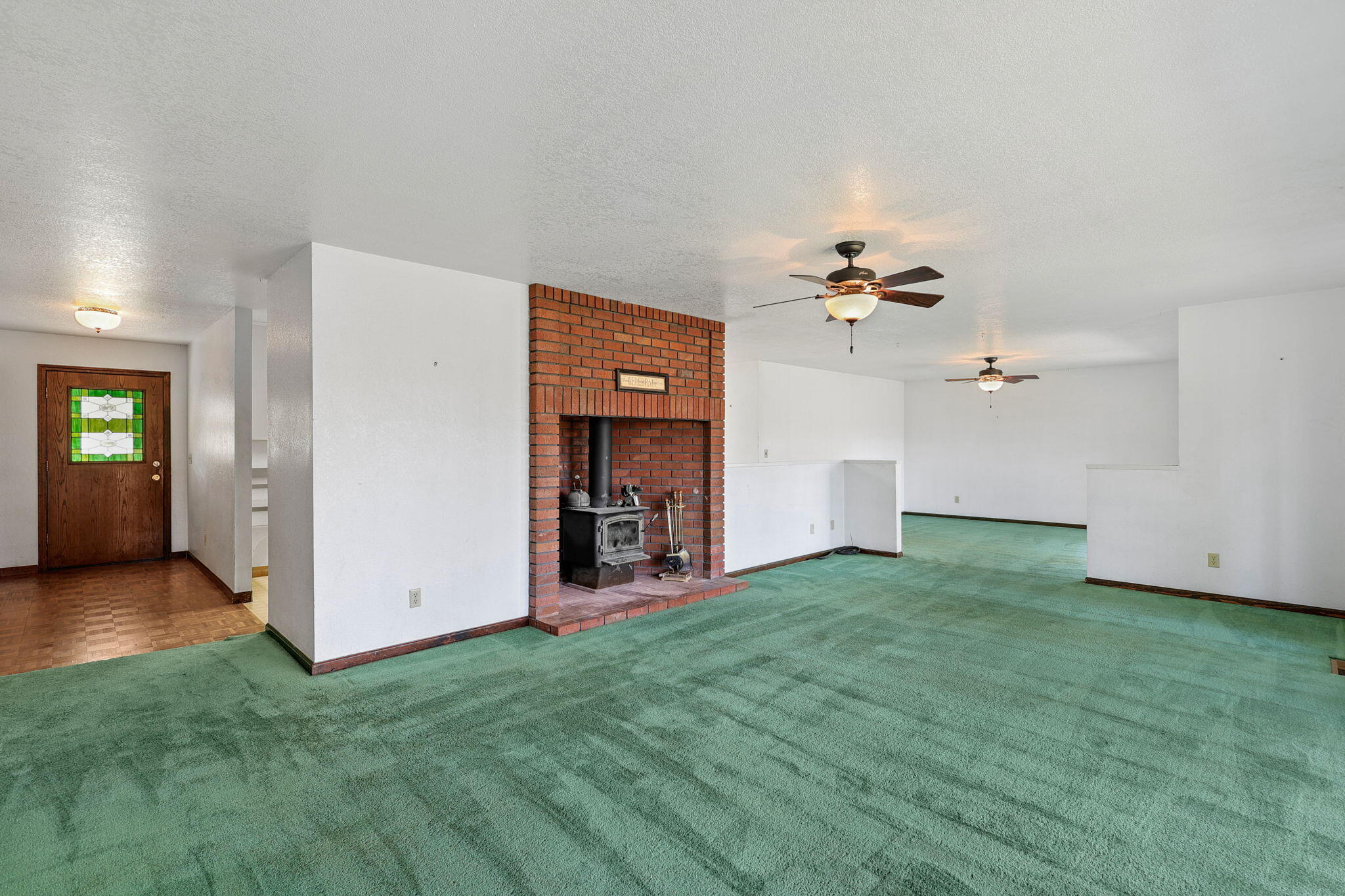 Living Room w/ Fireplace