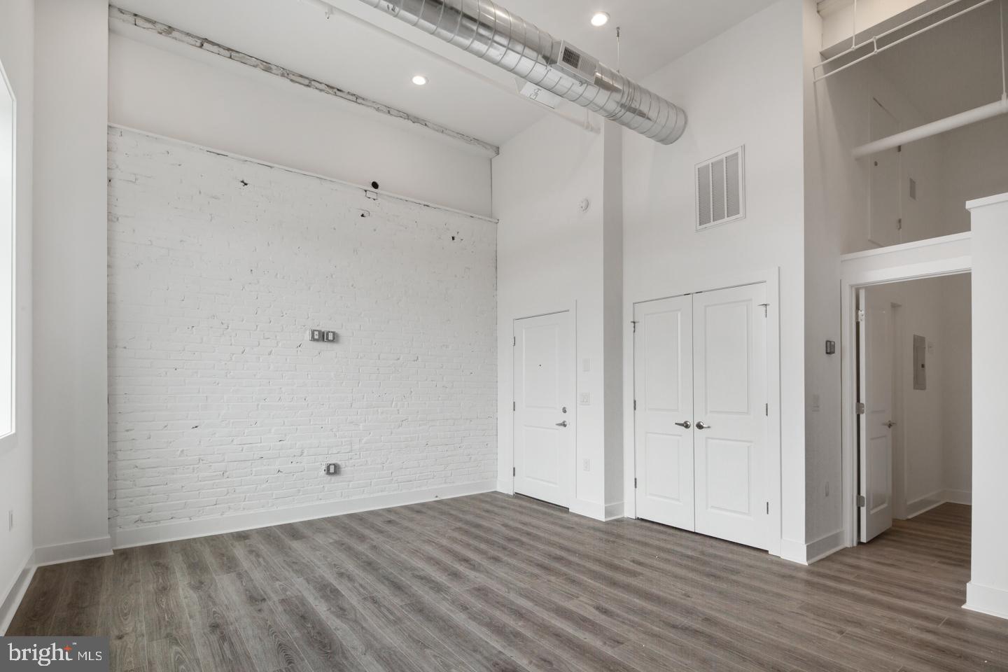 1705 Jackson Street, Unit 8 Philadelphia, PA 19145 - Photo 3 of 12