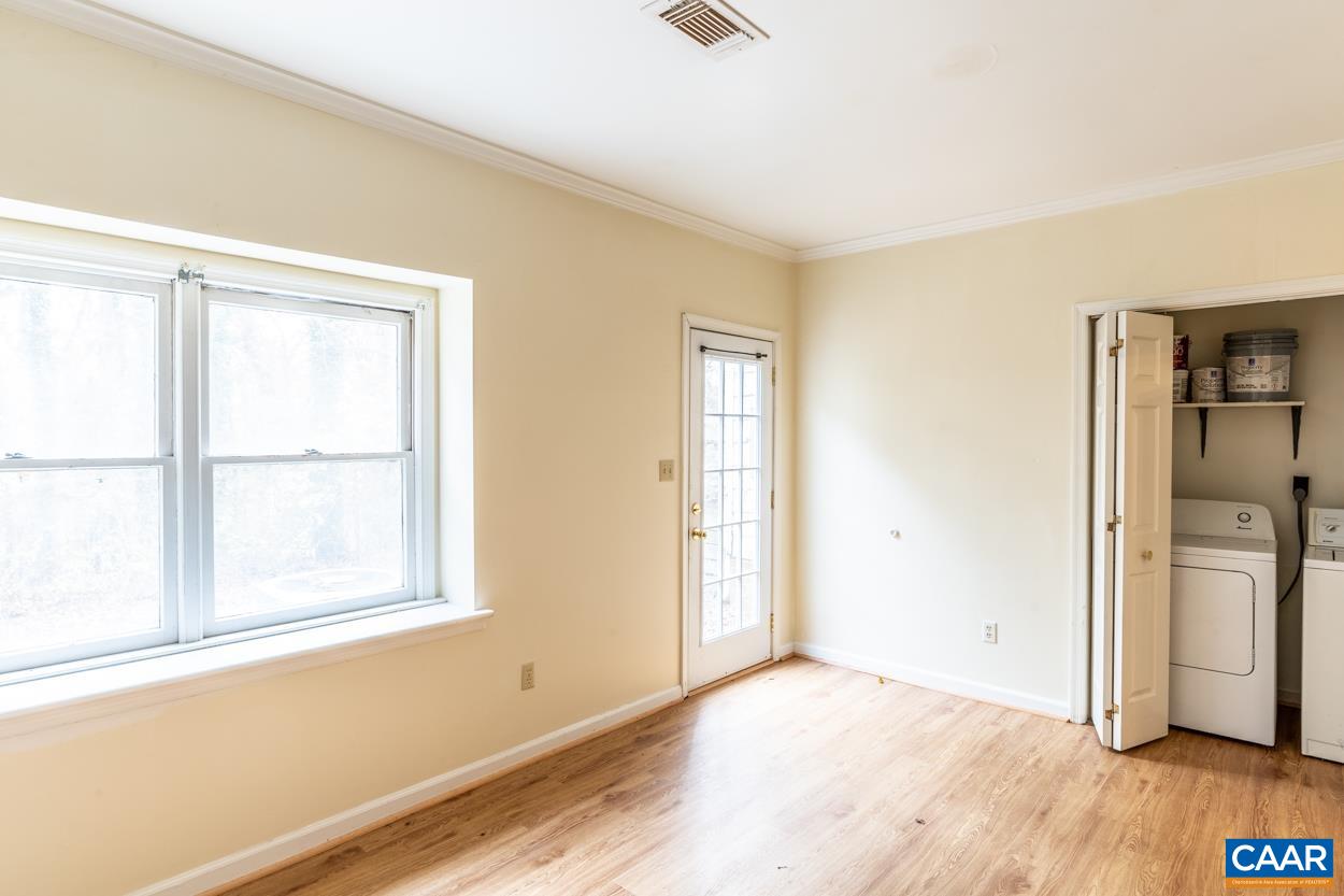 1422 Minor Ridge Court Charlottesville, VA 22901 - Photo 16 of 38 Gallery Image 16