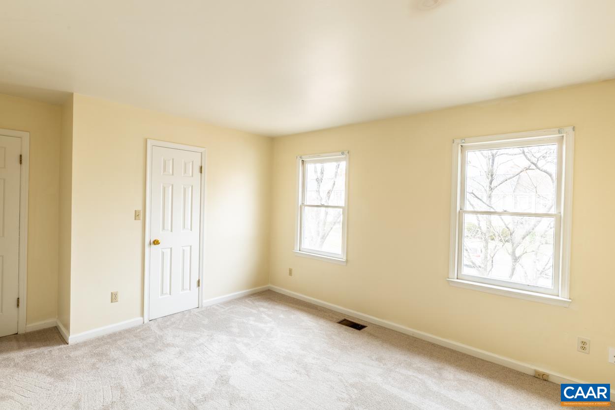 1422 Minor Ridge Court Charlottesville, VA 22901 - Photo 33 of 38 Gallery Image 33