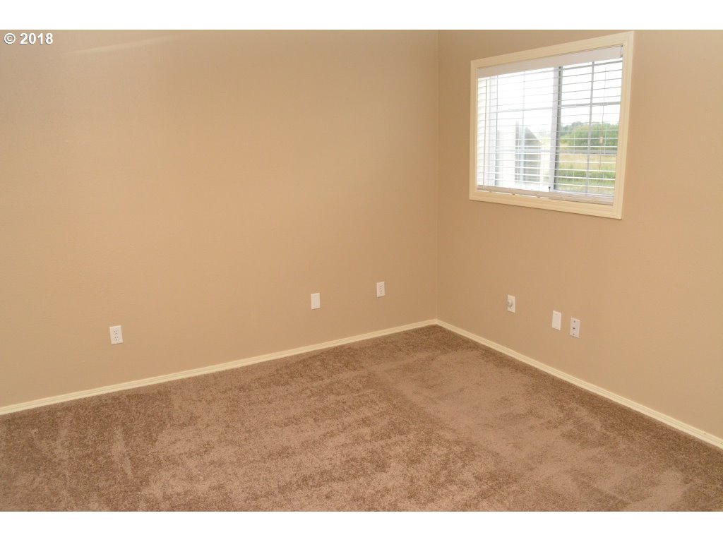 6655 South Knights Bridge Road Canby, OR 97013 - Photo 11 of 18 Gallery Image 11