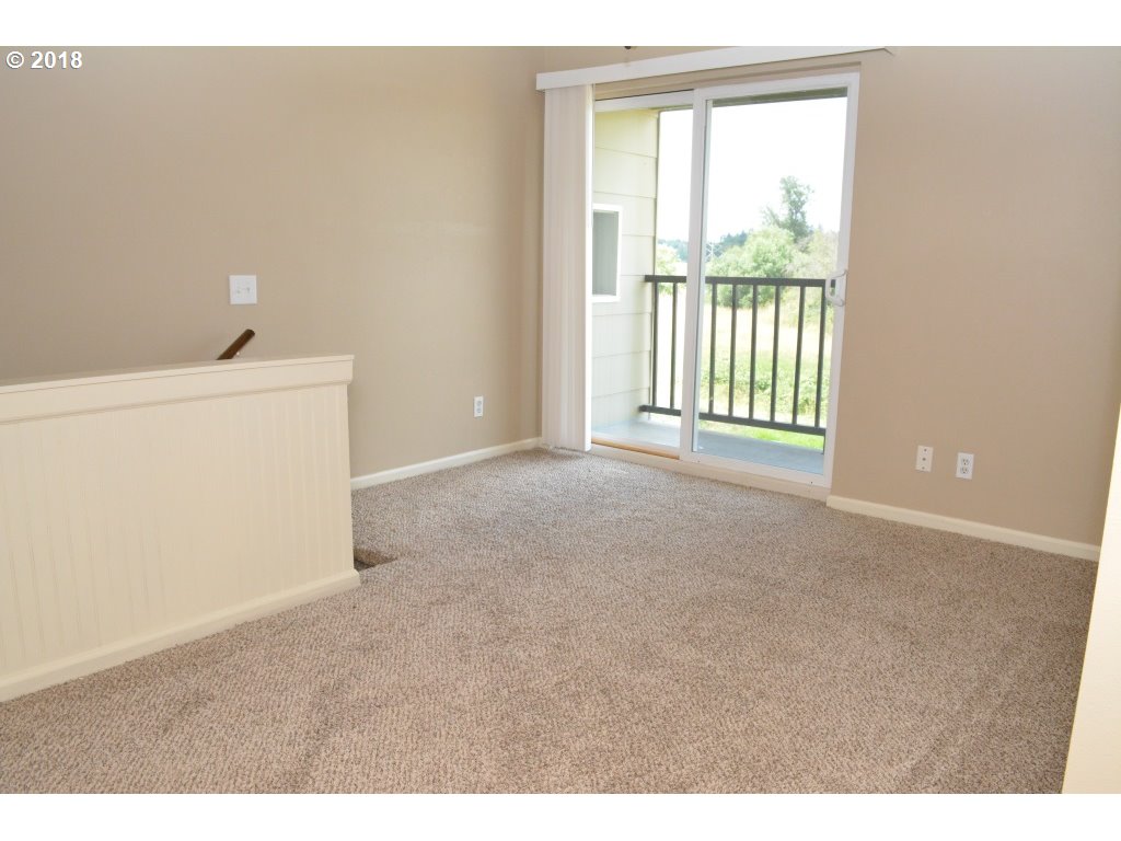 6655 South Knights Bridge Road Canby, OR 97013 - Photo 16 of 18 Gallery Image 16