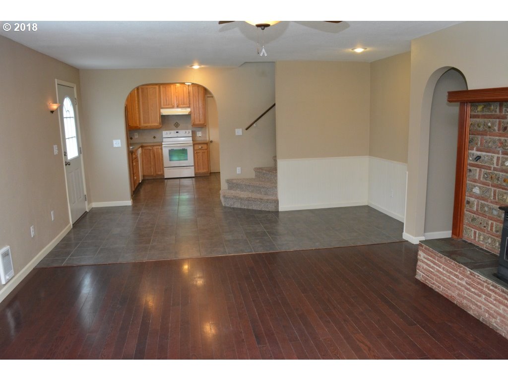 6655 South Knights Bridge Road Canby, OR 97013 - Photo 8 of 18 Gallery Image 8