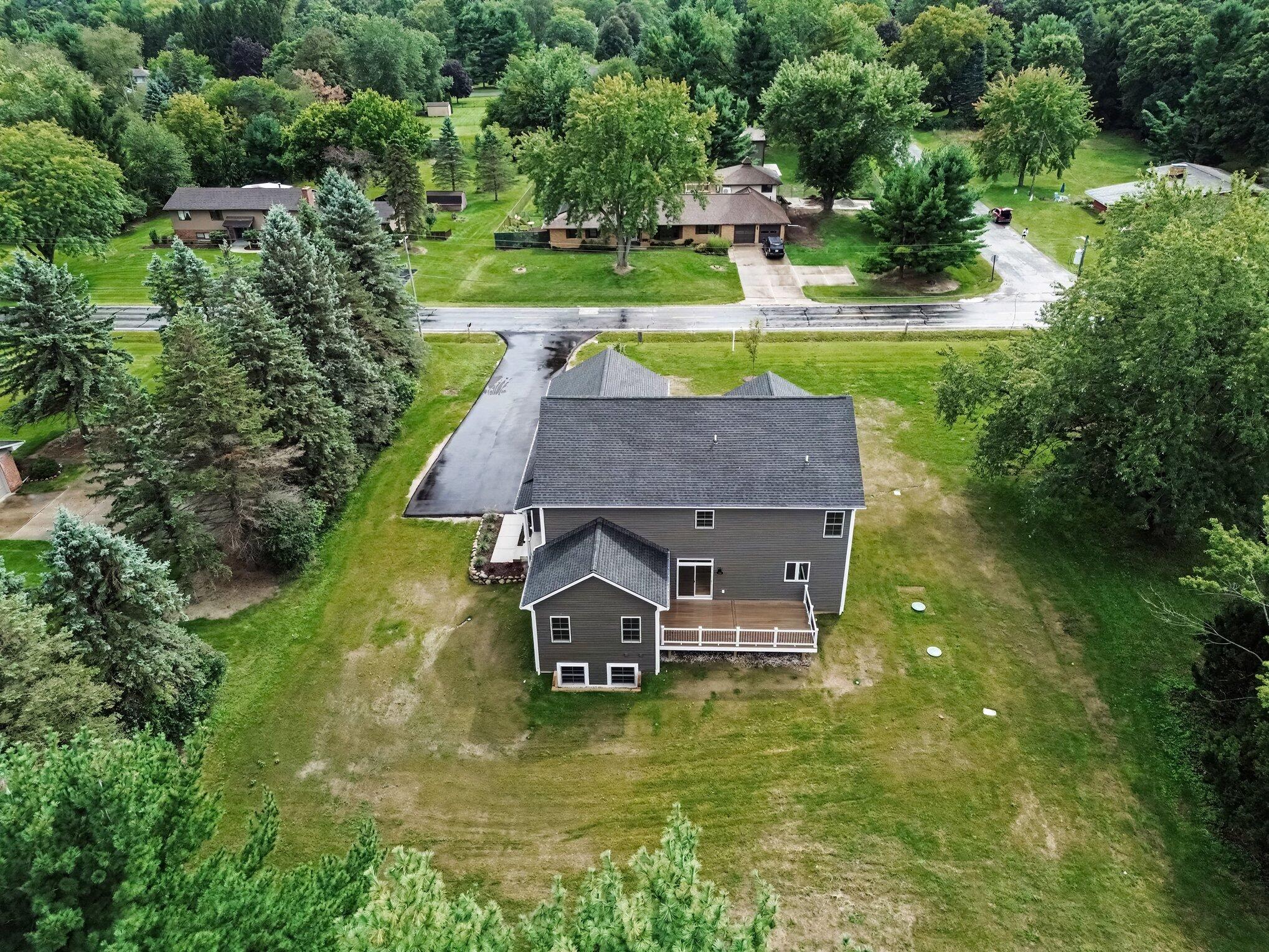 5172 Pratt Road Ann Arbor, MI 48103 - Photo 46 of 49 043_file_2945