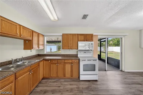$205,000 | 2254 9th Terrace, Lehigh Acres, FL 33936