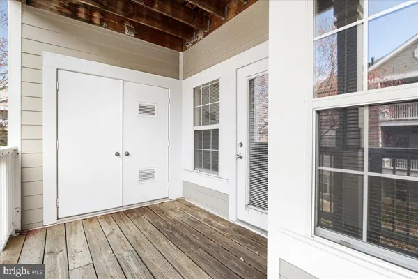 $385,000 | 1705 Lake Shore Crest Drive, Unit 25, Reston, VA 20190